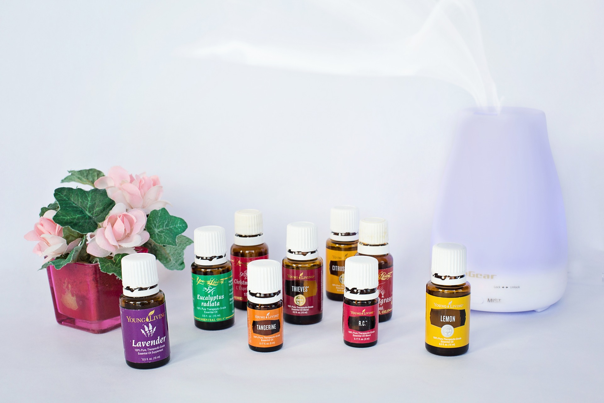 essential-oils-1958549_1920.jpg