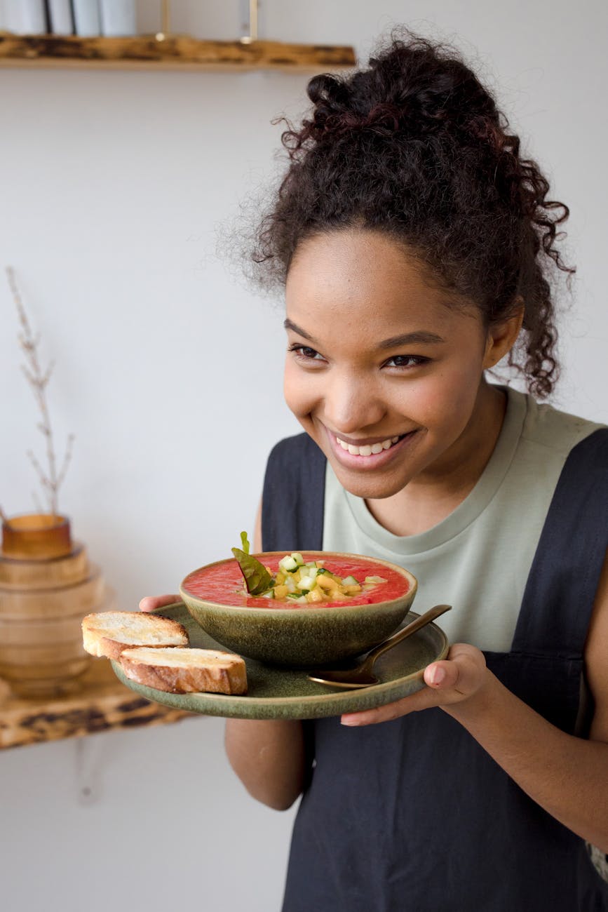Quels aliments manger et lesquels éviter dans un régime anti-candida pour réduire les symptômes et traiter naturellement la candidose ?