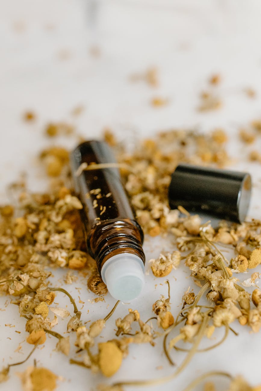 Huile essentielle de linaloé bois : bienfaits, usages cutanés et émotionnels, précautions. Découvrez comment l’intégrer à votre routine bien-être.